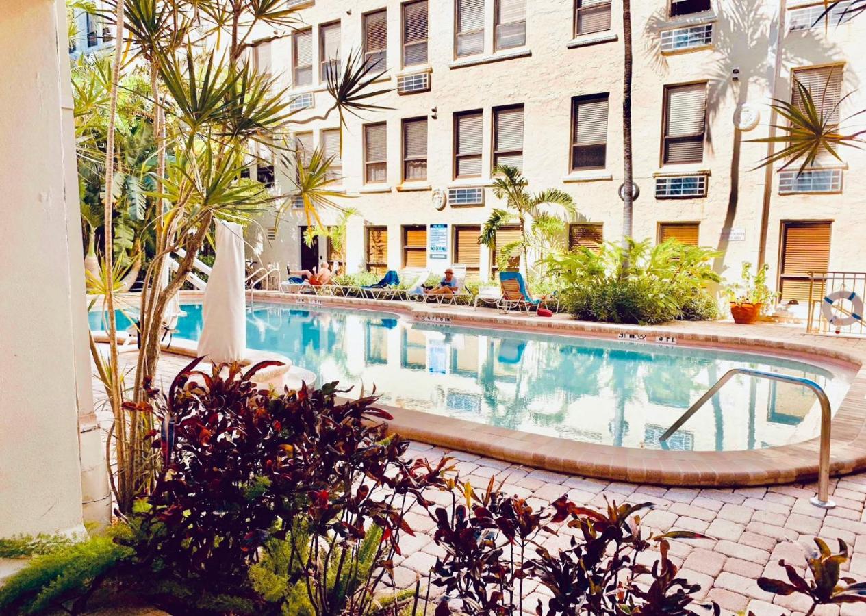 Cozy Studio In The Heart Of The Palm Beach Island - Free Valet Service Extérieur photo